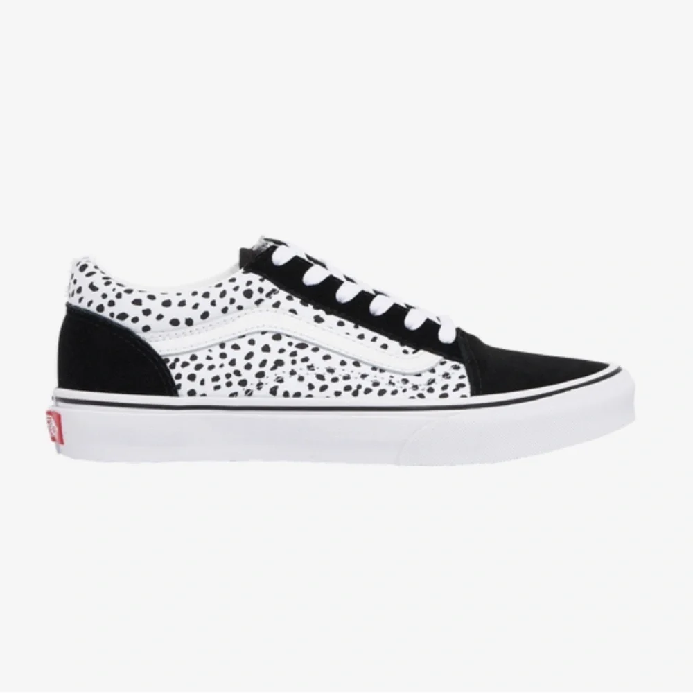 Vans Old Skool Dalmatian Low Tops White and Black - Picture 2 of 9
